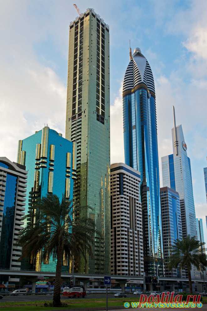 Dubai_skyscrapers_07.jpg (1600×2404)