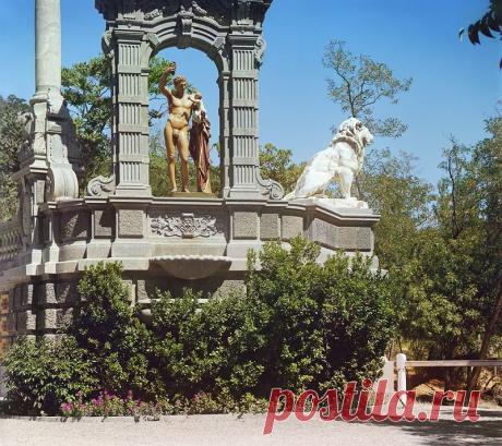 52 С. М. Прокудин-Горский. В Алупке. Крым.jpg  
Дворцы, усадьбы, фото 241 из 494  -  Добавлено 30.06.2015  |  Яндекс.Фотки