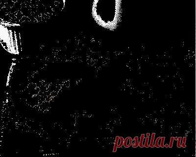 Курица, запечённая в сметане, с шампиньонами и чесноком

Куриное мясо по этому рецепту получается очень нежным и приобретает сливочные нотки благодаря тому, что запекается в сметане! Шампиньоны также пропитываются всеми соками готовящегося блюда, насыщаются чесночным ароматом и являются идеальным гарниром к самой курице!