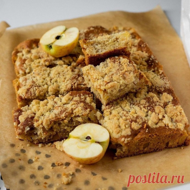 ​Яблочный пирог с кардамоном и корицей