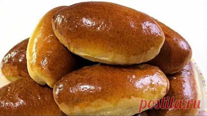 Пирожки с яблоками.