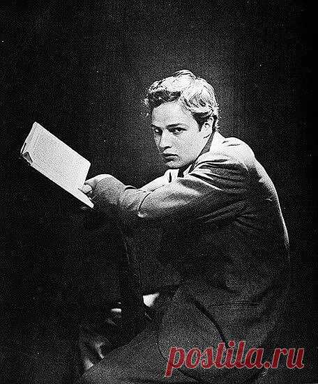 Сесил Битон. Знаменитые фотографы 20 века. Фото знаменитостей. М. Брандо