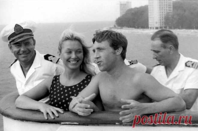 Марина Влади про Высоцкого: «Ему аплодировали Де Ниро и Минелли»