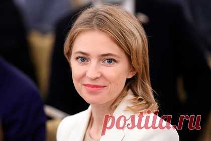 Поклонская защитила диссертацию на тему российско-украинских отношений. Посол России в Кабо-Верде Наталья Поклонская защитила магистерскую диссертацию в Дипломатической академии МИД РФ. Поклонская рассказала, что тема диссертации ей близка: «Российско-украинские отношения в контексте региональной безопасности в Восточной Европе». Она также призвала подписчиков поздравить ее.