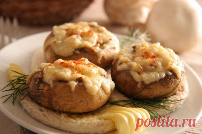 Фаршированные грибочки. Очень популярная горячая закуска