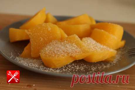 Отварная / пареная репа Это очень простой рецепт приготовления репы. Испортить пареную репу можно только одним способом - неправильно почистив. Репка покрыта толстой шкуркой (2-3 мм) иногда шкурка снимается целым слоем, но чаще приходится ее срезать ножом.