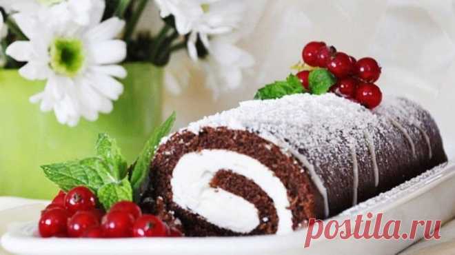 Бисквитный рулет с кремом из манки — Вкусные рецепты
