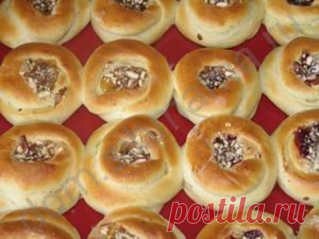 Булочки с джемом и миндалем - Выпечка
