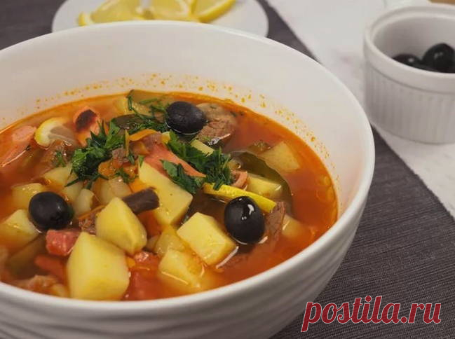 Солянка с колбасой и картошкой классическая - Вкусные Идеи