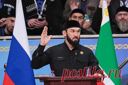 Власти Чечни объяснили обращение Кадырова к Эрдогану. Парламент Чеченской Республики обратился к главе региона Рамзану Кадырову с просьбой отреагировать на действия турецких властей, присвоивших одному из парков имя первого президента самопровозглашенной Чеченской Республики Ичкерия Джохара Дудаева. Об этом заявил спикер парламента Магомед Даудов.
