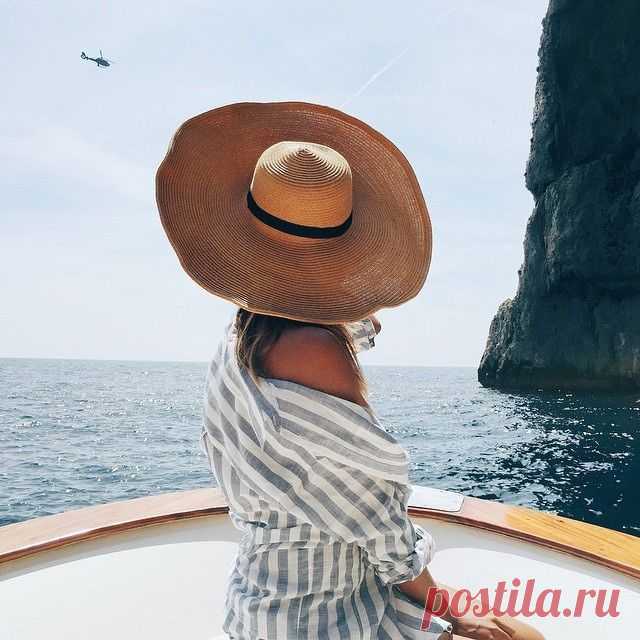 Под парусом