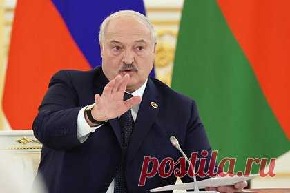В Госдуме сообщили о болезни у Лукашенко. Первый замглавы комитета Госдумы по делам СНГ Константин Затулин сообщил, что президент Белоруссии Александр Лукашенко заболел. Он подчеркнул, что это не коронавирус, но не стал называть заболевание. Ранее сообщалось, что Лукашенко пропустил церемонию празднования Дня флага, герба и гимна Белоруссии.
