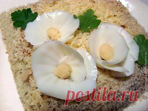 Салат "Три цветочка" - вкусно и быстро
Нашла этот рецепт и очень обрадовалась. салат получается очень вкусным и красивым. Советую попробовать.  Рецепт тут