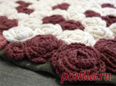 Коврик из роз крючком