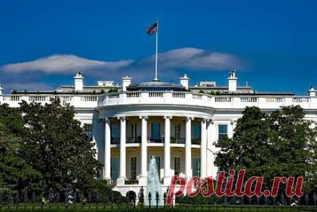 В США заявили о потере статуса мирового гегемона. Обозреватель Род Дреер заявил, что США потеряли статус мирового гегемона из-за курса на интервенцию в другие страны. Он подчеркнул, что американцы не могут смириться с мыслью о том, что «старый враг времен холодной войны», Россия помыкает США, «но в глубине души никто не хочет войны».