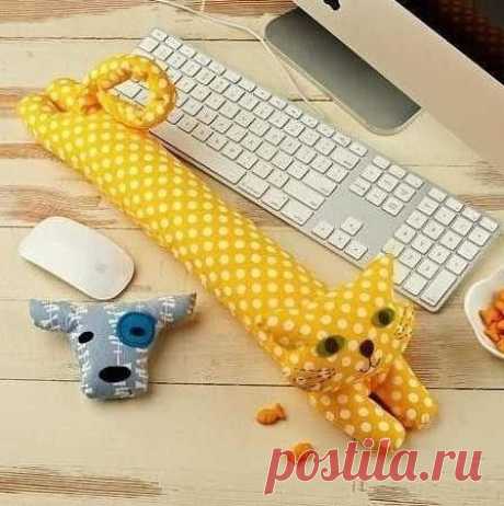 Длинные коты из ткани