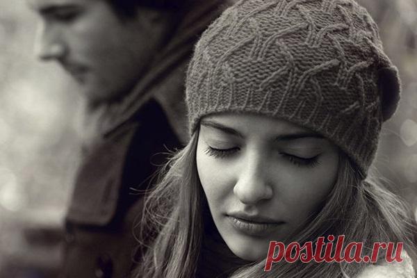 Если мужчина перестал делать эти 14 вещей, он вас больше не любит