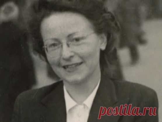 Бывший личный секретарь министра пропаганды нацистской Германии Йозефа Геббельса, Брунгильда Помзель хранила молчание много лет. В своих мемуарах Брунгильда упомянула и о своем пребывании в советском лагере № 2, который был устроен прямо в Бухенвальде.