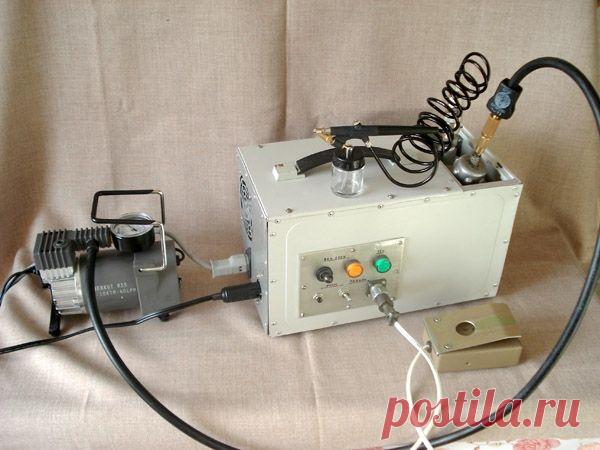 Портативная пневматическая станция для аэрографа в корпусе от системного блока компьютера