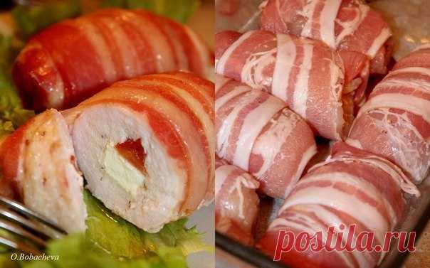 Рулетики из куриного филе с сыром "Фета" и помидорами, в беконе. Автор: Ольга Бобачева.