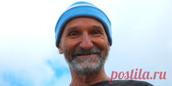 У любви есть один глагол - отдавать! 
----------------------— 
Я однажды вошел в дом, думал — сейчас компьютер включу, а электричества не было. И я оказался в полной темноте. Лягте как-нибудь в темноте, отключите все «пикалки» и задайте себе такой вопрос: кто вы и как вы живете?
Показать полностью…