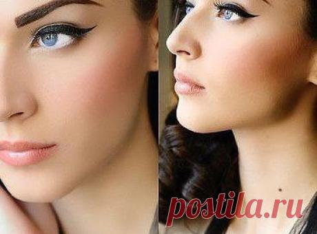 МАСКА ДЛЯ ГЛАДКОЙ И МАТОВОЙ КОЖИ 

Маска, богатая минералами.

Взбей полчашки сливок с чайной ложкой муки. Нанеси на лицо. Через 15 минут смой кипяченой водой. Повторяй процедуру раз в неделю, через месяц твоя кожа станет гладкой и матовой.