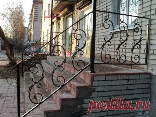 Кованые перила и ограждения в Брянске и всей Брянской области. Купить и установить с монтажом под ключ недорого. 8(953) 271-12-76