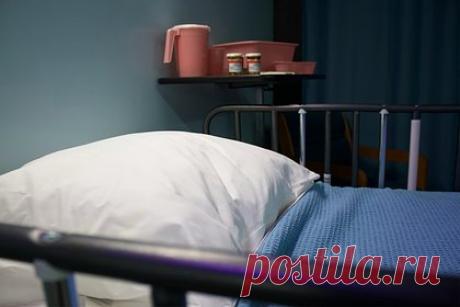 Медсестра хосписа развеяла главный миф об уходе из жизни. Медсестра хосписа по имени Джули развеяла главный миф о конце жизни. «Люди боятся, что уход из жизни мучителен, но это самое распространенное заблуждение моих пациентов», — сказала Джули. Специалистка объяснила, что тело человека «знает, как прекращать свою работу».