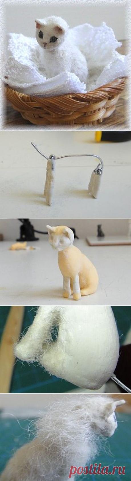 Миниатюрная кошечка из пластики