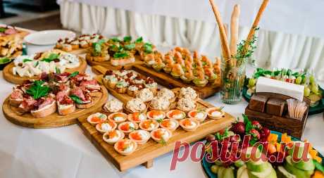 Что приготовить на день рождения быстро, вкусно и недорого: 10 лучших рецептов — читать на Gastronom.ru День рождения — это особенный праздник! С одной стороны, хочется порадовать гостей вкусным угощением, а с другой — совсем не хочется проводить на кухне целый день. Если вы каждый год задаетесь вопросом «что приготовить на день рождения?», обязательно - статья на кулинарном сайте Gastronom.ru