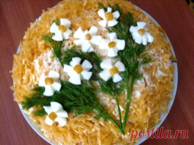 Салат "Королевский" из куриной печени, крабовых палочек и кукурузы | Веб Рецепт