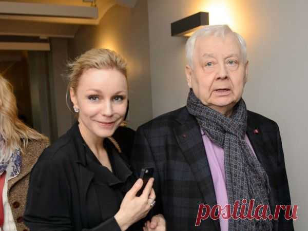 После смерти Табакова его жена в спешке покинула больницу