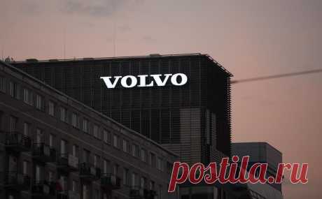 В Швеции не исключили бойкота Volvo Cars из-за «черного списка» Украины. Неделей ранее Украина внесла китайского производителя автомобилей Geely — основного владельца Volvo — в перечень «международных спонсоров войны» из-за отказа уходить из России. В Швеции не исключили бойкота Volvo в связи с этим