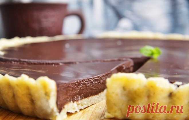 Невероятно вкусный шоколадный пирог.