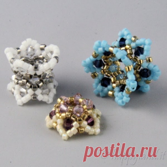 Crown BL53IT - BL53FR - BL53EN  Euro 6,00 Si consiglia una buona conoscenza della tecnica Peyote. Knowledge of peyote stitch is required. Une bonn...