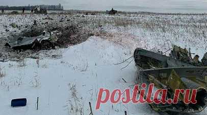 «Вашингтон опасается бурного резонанса»: как на Западе отреагировали на крушение Ил-76 с украинскими военнопленными. Заместитель постпреда США при ООН Роберт Вуд рассказал о попытках Вашингтона установить факты, связанные с крушением самолёта Ил-76, на борту которого находились украинские военнопленные. Ранее координатор по стратегическим коммуникациям Совета национальной безопасности Белого дома Джон Кирби сказал, что Соединённые Штаты не располагают достаточным количеством данных об…