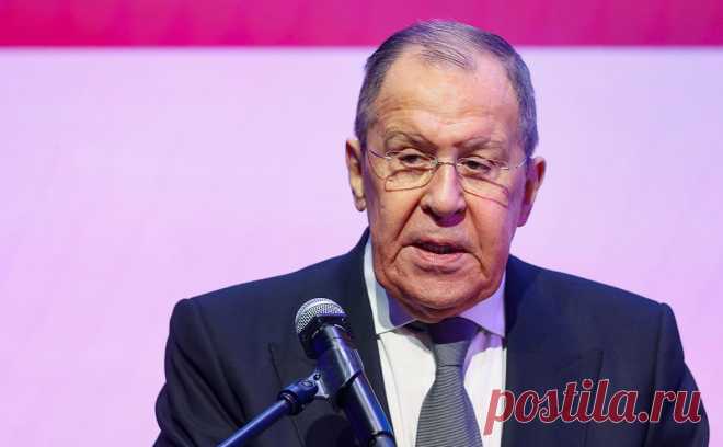 Лавров объяснил суть дипломатического решения конфликта на Украине. Дипломатическое урегулирование конфликта на Украине должно полностью решить его, а не просто привести к прекращению огня, заявил глава МИД России Сергей Лавров в интервью журналу Newsweek.