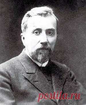 Юрий Иванович Яновский родился 27 августа 1902г. в с. Нечаевцы (Компанеевский район Кировоградской области), где когда-то был хутор пана Майера.В апреле 1945г. Ю. Яновский из уст матери записал некоторые подробности о своей родословной и место рождения, а опубликованы они полностью 1983г. Семья имела девять детей; бедность и лишения заставляли ее несколько раз менять место своего проживания, с 1917г. жили в Елисаветграде, где отец работал на заводе сельскохозяйственных машин. Далее - среднее об
