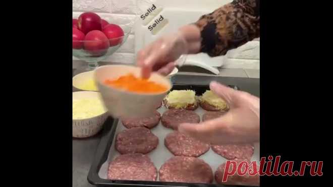 Стожки

-800 г говяжьего фарша.
-2 ст.л кукурузной муки (можно манки).
-3 шт луковиц.
Показать полностью…