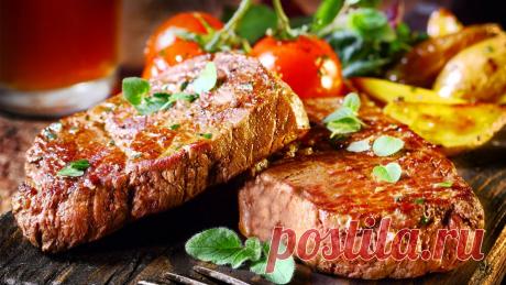 ВОТ КАК СЛЕДУЕТ ГОТОВИТЬ ЛЮБОЕ МЯСО: ДОБАВЛЯЮ СЕКРЕТНЫЙ ИНГРЕДИЕНТ ДЛЯ БОЖЕСТВЕННОЙ МЯГКОСТИ! Существует ряд продуктов-помощников, которые способны размягчить даже самую жесткую подошву, добавив мясу сочность и пикантные нотки.