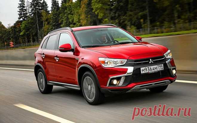 Обновленный Mitsubishi ASX в 7-ми вопросах и ответах Компактный кроссовер вернулся на российский рынок с освеженной внешностью, доработанным интерьером и начальной ценой чуть более миллиона рублей. Мы испытали его на разнообразных дорогах, поставили на ...