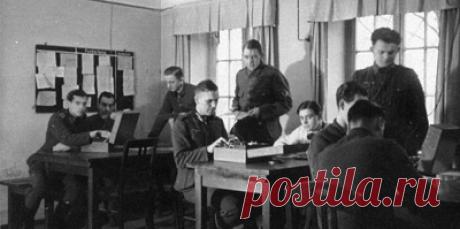 Советская контрразведка против абверкоманды: битва за Ленинград на невидимом фронте. Битва за Ленинград вошла в учебники по истории прежде всего как пример непоколебимого мужества и стойкости защитников города. Многим известны яркие операции &quot;Искра&quot; и &quot;Нева-2&quot;, на слуху трудности воинские и гражданские — но мало кто знает, что помимо войны явной параллельно велась не менее героическая, но тайная — война разведок, война спецслужб. Рассказываем, кто и какими средствами ее вел