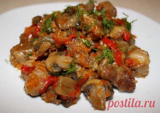 Нежнейшее мясо, тушеное с шампиньонами и сладким перцем
