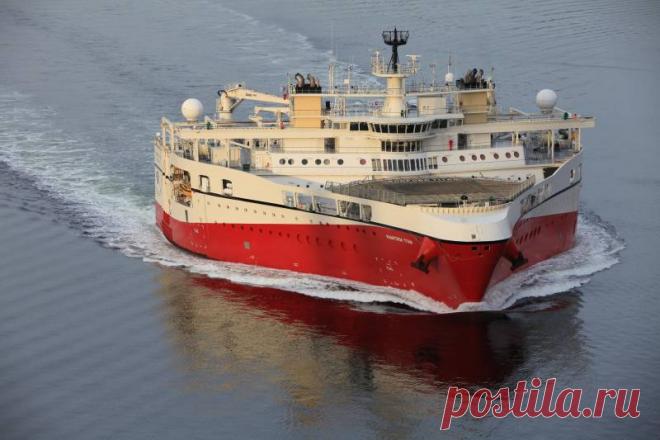 Утюги или почти треугольные корабли Ведя со знакомыми диспут об эскадренных миноносцах-вертолётоносцах типа Hyūga (16DDH), порождение IHI Corporation (Япония), по вопросу: японский ли это 