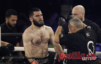 Промоутеры боксера Бетербиева намерены обсудить бой с Биволом после января 2023 года. Бетербиев 28 января проведет защиту трех титулов чемпиона мира против британца Энтони Ярда