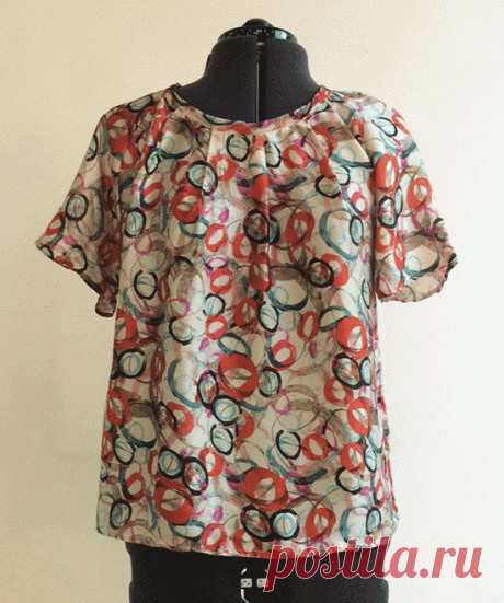 St Tropez Scoop neck - Free sewing pattern