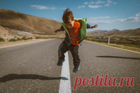 20 фраз, как похвалить ребёнка. И не единой «Ты молодец!» | Растим читателей | Яндекс Дзен