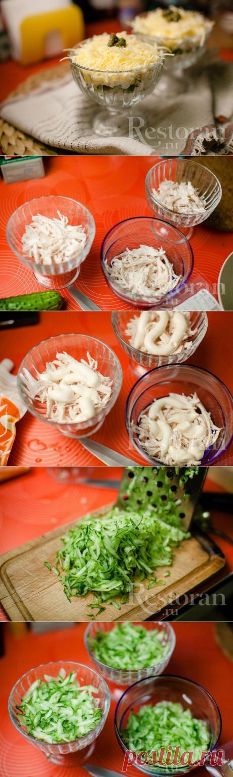 Рецепт слоеного салата с курицей и огурцом