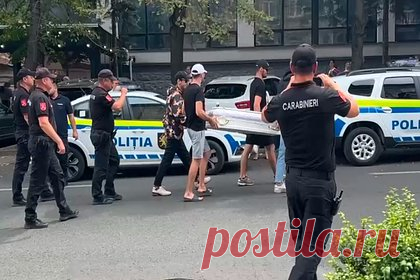 В Молдавии полиция конфисковала гроб