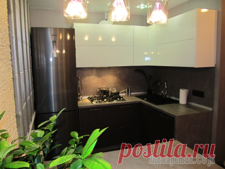 Три кита нашей кухни: вместительность, функциональность, комфорт Размер: 6 м. кв. Девиз: Вместительность, функциональность, комфортСо слов автора. Наша кухонька до ремонта была чуть меньше 6 м.кв. Мы долго думали над тем, как сделать ее вместительной, функционально...